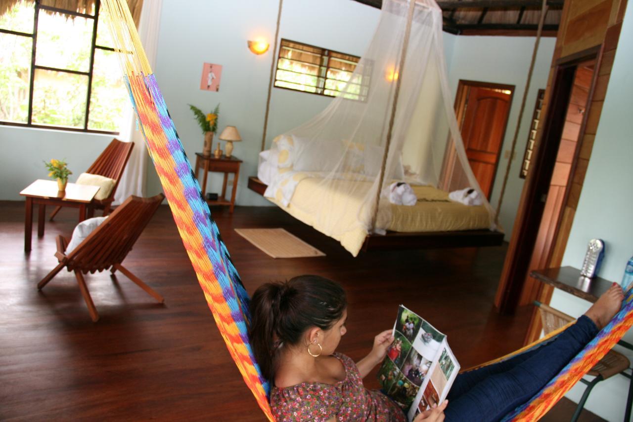 Amber Sunset Jungle Resort 圣伊格纳西奥 外观 照片